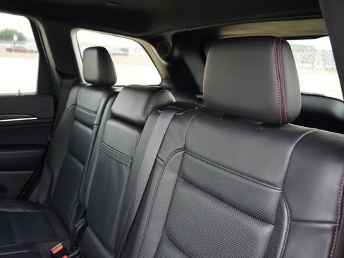 Used 2019 Jeep Grand Cherokee Trailhawk w/ Trailhawk Luxury Group image 33