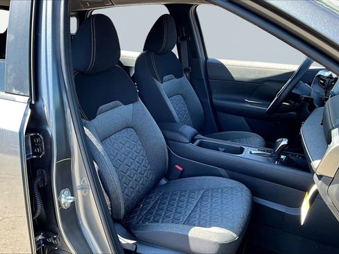 Used 2026 Nissan Kicks SV w/ SV Premium Package FWD image 18