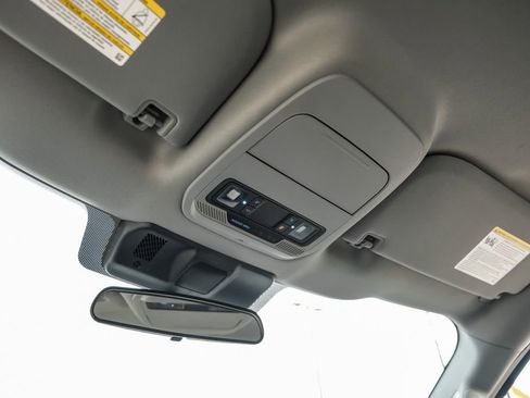 Used 2023 Ford F150 XLT image 29