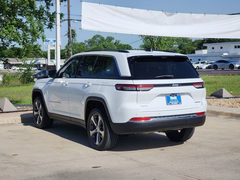 Used 2023 Jeep Grand Cherokee Limited w/ Luxury Tech Group II AWD/4WD image 7