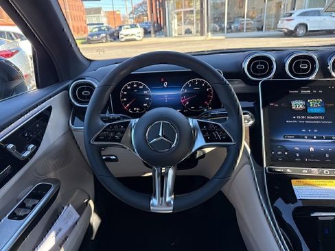Certified 2026 Mercedes-Benz GLC 300 4MATIC image 21
