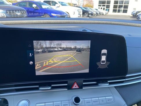 Certified 2022 Hyundai Elantra Limited w/ Cargo Package image 12