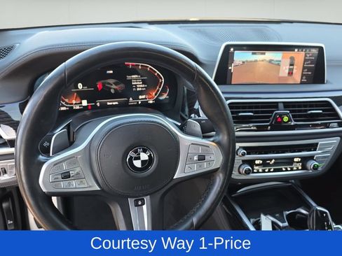 Used 2021 BMW 740i w/ M Sport Package RWD image 12