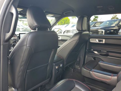 Used 2022 Ford Explorer ST-Line image 14