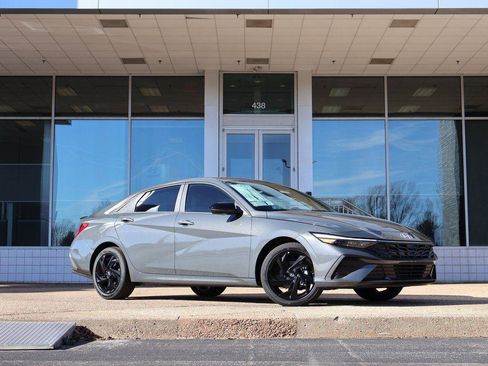 New 2026 Hyundai Elantra Sport FWD image 2