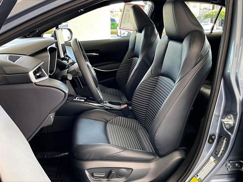 Certified 2025 Toyota Corolla XSE image 21