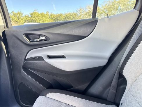 Used 2023 Chevrolet Equinox LT image 15