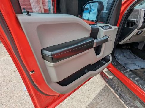 Used 2018 Ford F150 XLT image 11