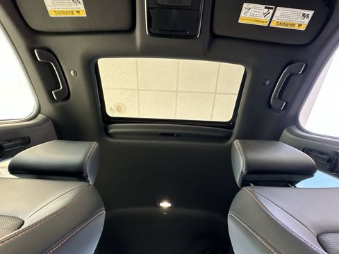 Used 2024 Honda CR-V Sport Touring image 19