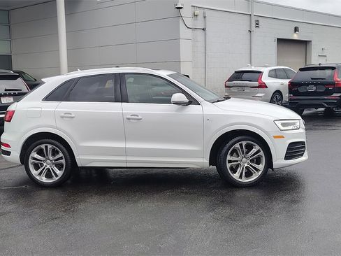 Used 2016 Audi Q3 2.0T Prestige w/ Prestige Package image 2