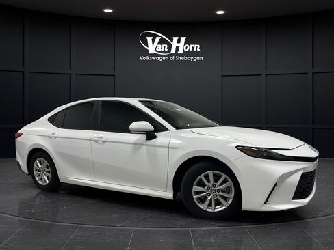 Used 2025 Toyota Camry LE FWD image 1
