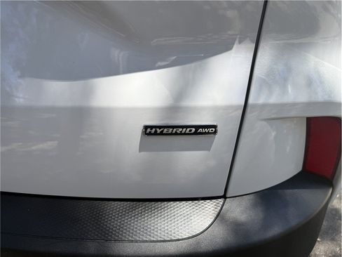 Used 2020 Ford Escape SE Sport AWD/4WD image 9