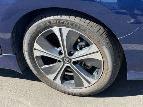 Certified 2019 Nissan Leaf SV w/ SV Technology Package image 6