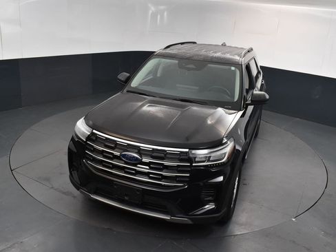 Used 2025 Ford Explorer Active image 27
