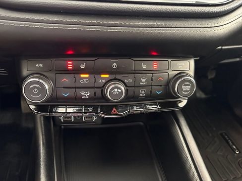 Used 2021 Dodge Durango GT AWD/4WD image 26