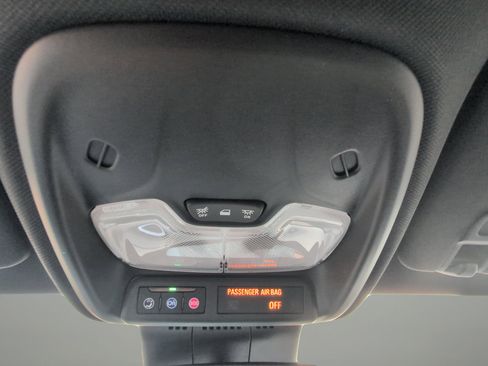 New 2026 GMC Canyon Elevation w/ Convenience Package image 22