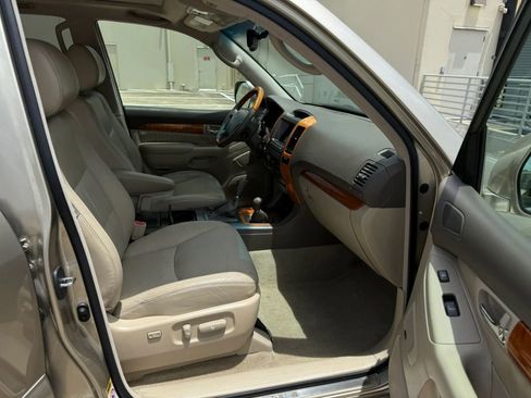 Used 2005 Lexus GX 470 AWD/4WD image 19