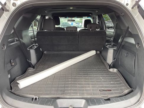 Used 2019 Ford Explorer XLT AWD/4WD image 12