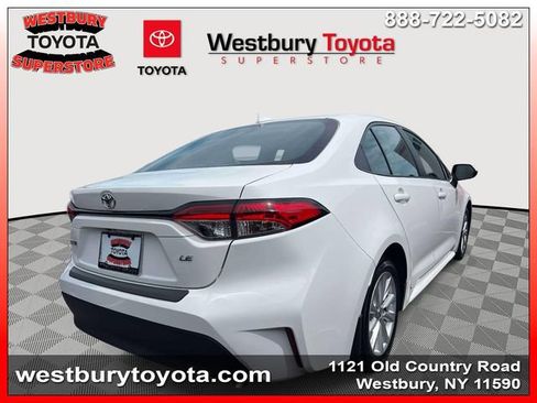 Used 2023 Toyota Corolla LE w/ LE Convenience Package FWD image 5