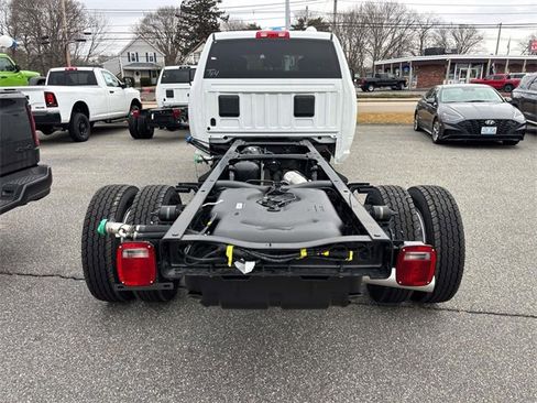 New 2026 RAM 4500 Tradesman w/ Chrome Appearance Group image 3