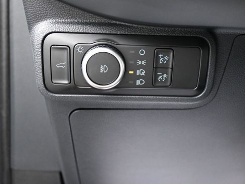 Used 2025 Ford Explorer Active w/ Active Comfort Package AWD/4WD image 14