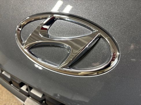 Used 2023 Hyundai Kona SEL w/ Cargo Package AWD/4WD image 9