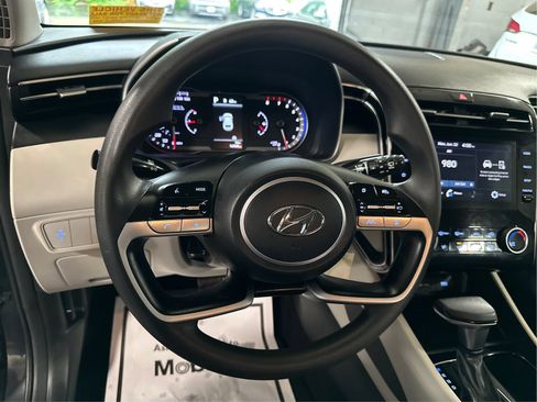 Certified 2024 Hyundai Tucson SE AWD/4WD image 18