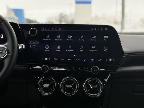 Used 2025 Chevrolet Blazer EV LT image 22