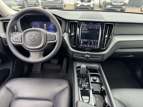 Used 2024 Volvo XC60 B5 Core w/ Protection Package Premier image 11