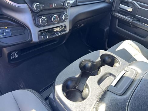 Used 2024 RAM 2500 Big Horn image 36