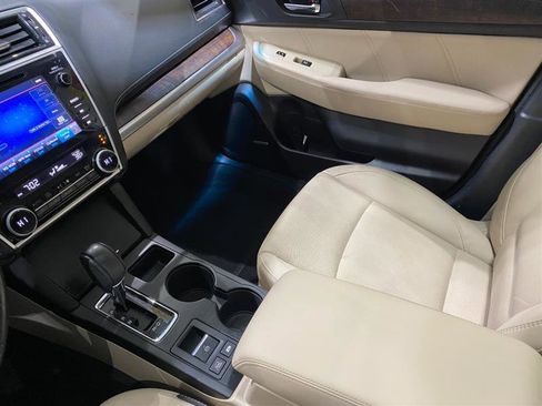 Used 2019 Subaru Outback 3.6R Limited w/ Popular Package #2 image 16