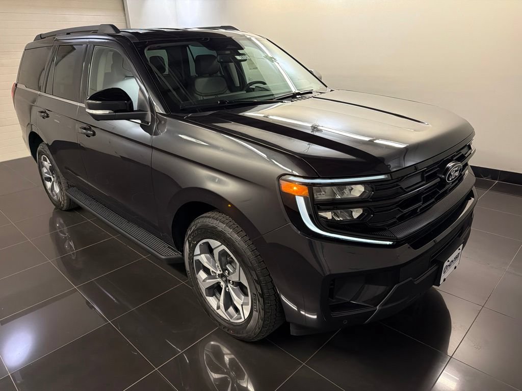 New 2027 Ford Expedition Active AWD/4WD image 1