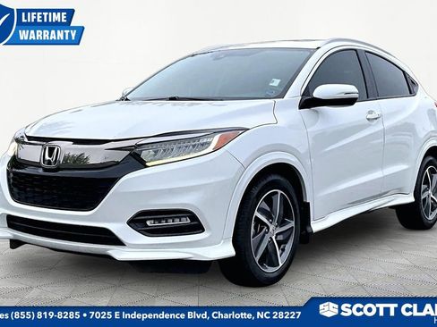 Used 2019 Honda HR-V Touring image 3