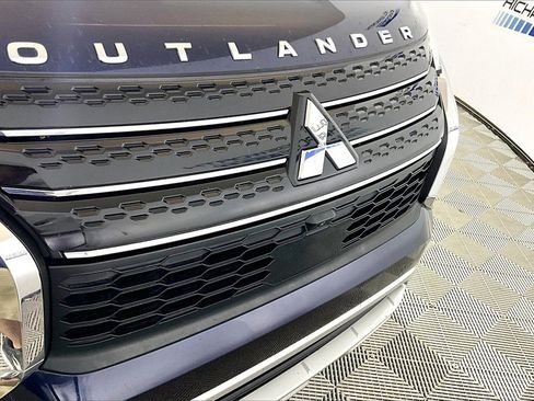 Used 2022 Mitsubishi Outlander SEL image 24