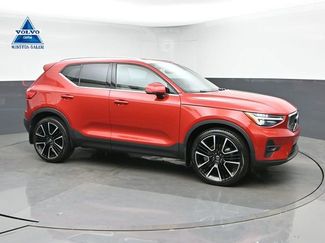 Used 2023 Volvo XC40 B5 Ultimate w/ Climate Package AWD/4WD video 1