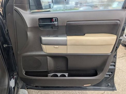 Used 2010 Toyota Tundra 4x4 Double Cab image 22