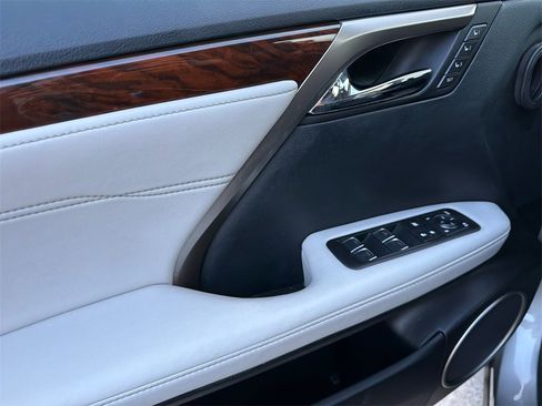 Used 2018 Lexus RX 350 AWD image 35