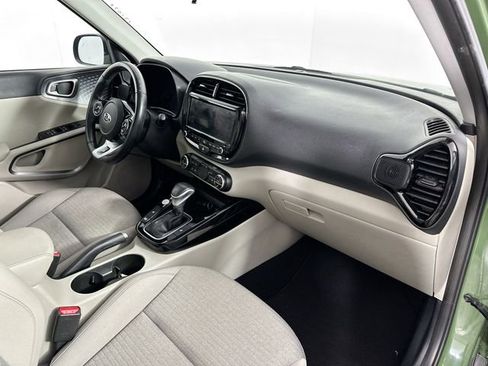 Used 2021 Kia Soul EX image 31