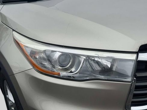 Used 2016 Toyota Highlander Limited w/ Protection Package #3 AWD/4WD image 12