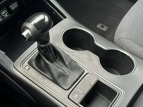 Used 2017 Kia Sorento LX image 21