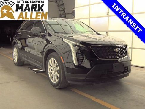 Used 2023 Cadillac XT4 Luxury image 1