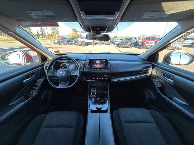 Used 2025 Nissan Rogue SV AWD/4WD image 11
