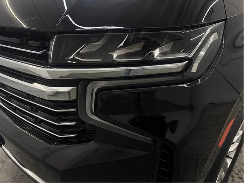 Used 2021 Chevrolet Suburban LT AWD/4WD image 33