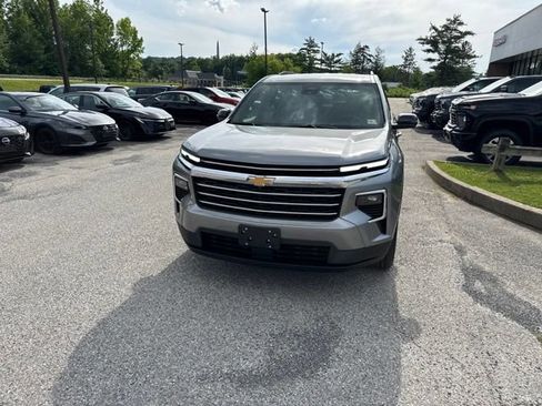 New 2026 Chevrolet Traverse LT w/ Driver Confidence Package AWD/4WD image 37