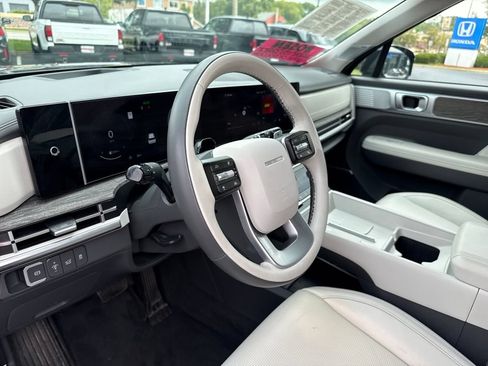 Used 2025 Hyundai Santa Fe Calligraphy AWD/4WD image 15
