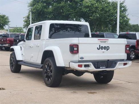 Certified 2023 Jeep Gladiator Overland AWD/4WD image 4