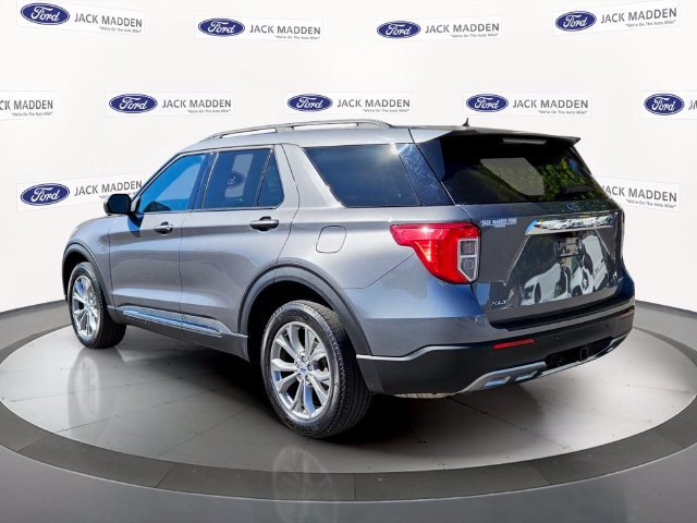 Certified 2023 Ford Explorer XLT w/ Equipment Group 202A AWD/4WD image 3