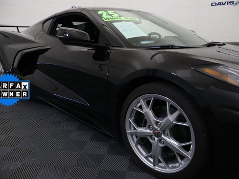 Certified 2023 Chevrolet Corvette Stingray Coupe w/ 1LT RWD image 4