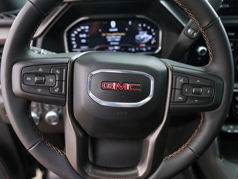 Used 2024 GMC Sierra 2500 AT4 w/ AT4 Premium Plus Package image 15