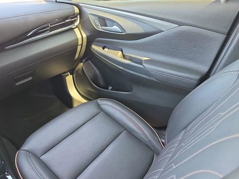 Used 2025 Buick Envista Avenir image 19